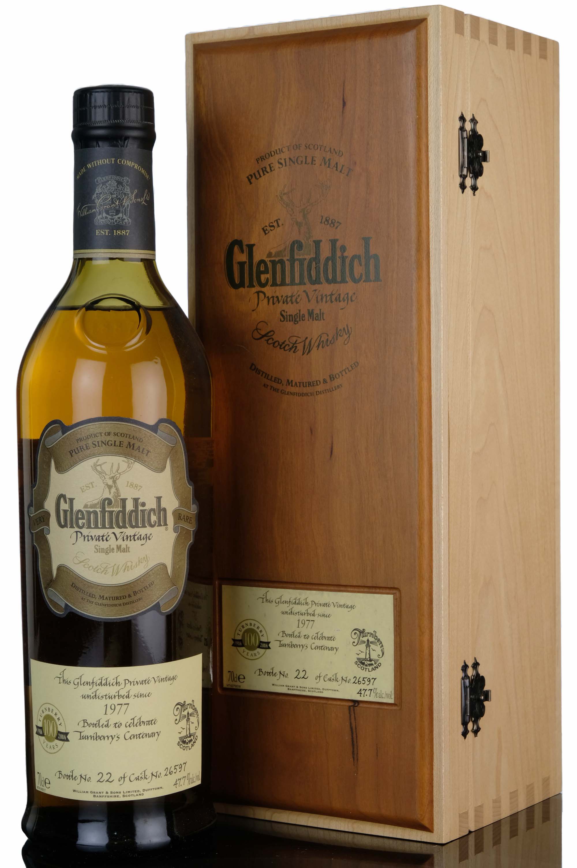 Glenfiddich 1977-2006 - 28 Year Old - Private Vintage - Single Cask 26597 - Turnberrys Cen