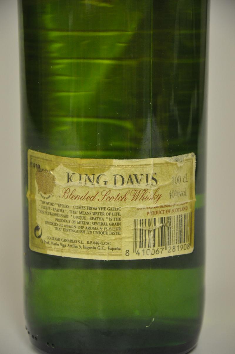 King Davis 3 Year Old Blended Scotch Whisky 100cl