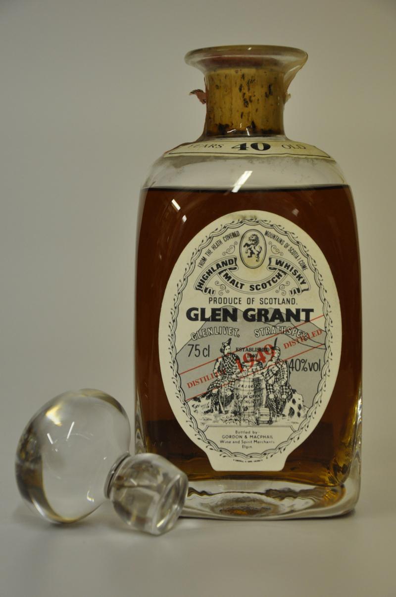 Glen Grant 1949 - 40 Year Old - Gordon & MacPhail Bottling