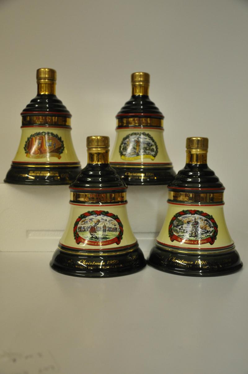4  Wade Christmas Bells Decanters (South Africa B297)