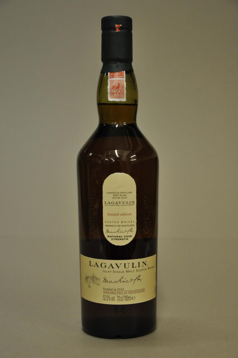 Lagavulin Distillery Only 2010