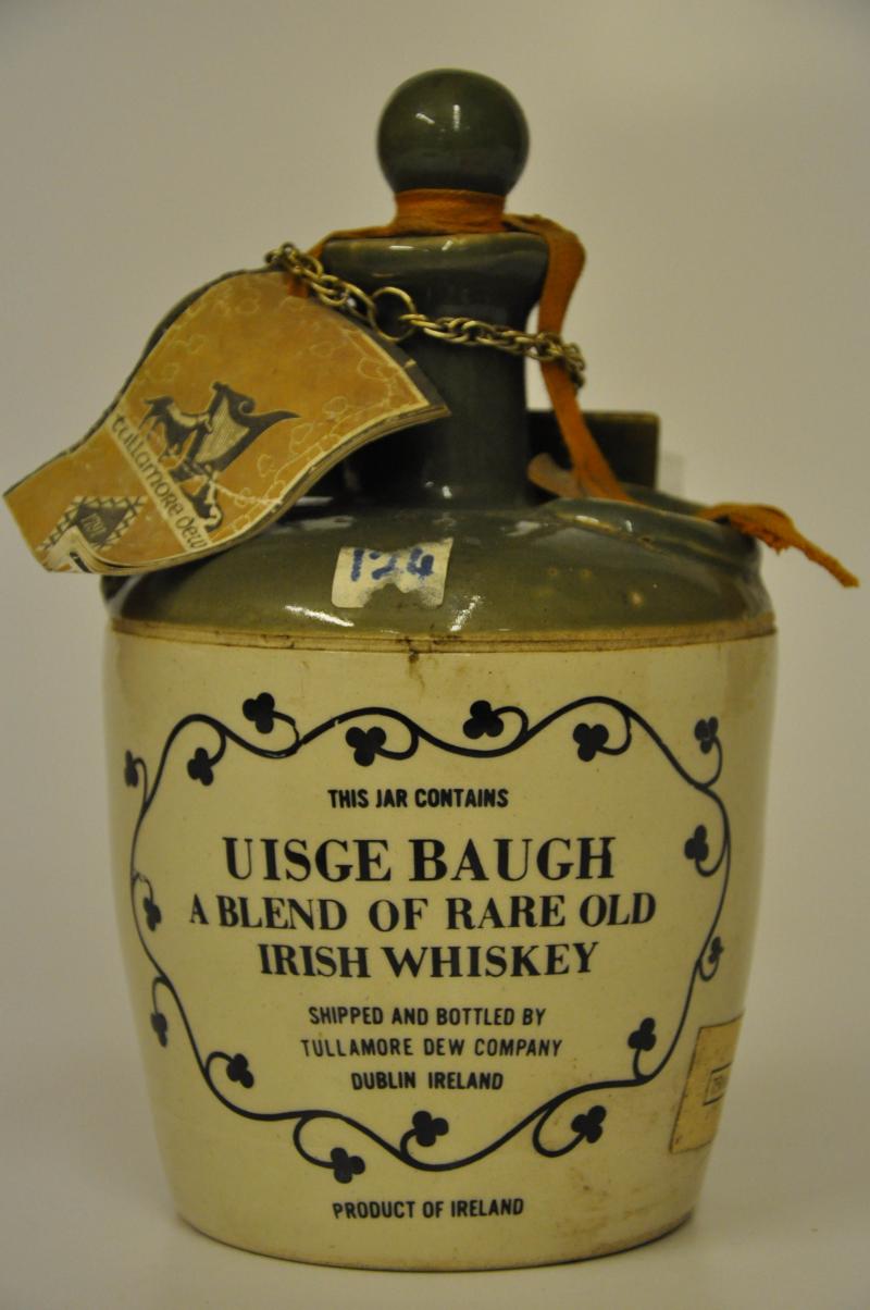 Tullamore Dew Irish Whiskey - Ceramic Decanter - South African B125
