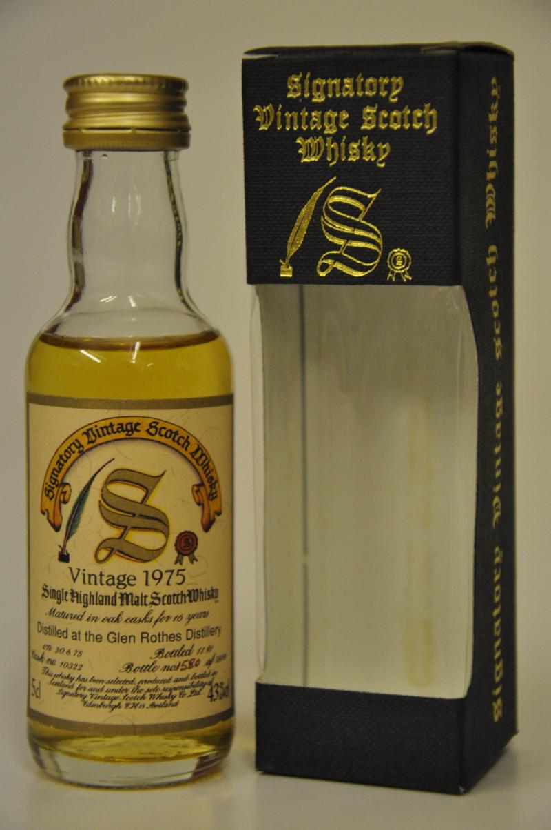 Glen Rothes 1975 - 16 Year Old - Signatory Vintage Miniature
