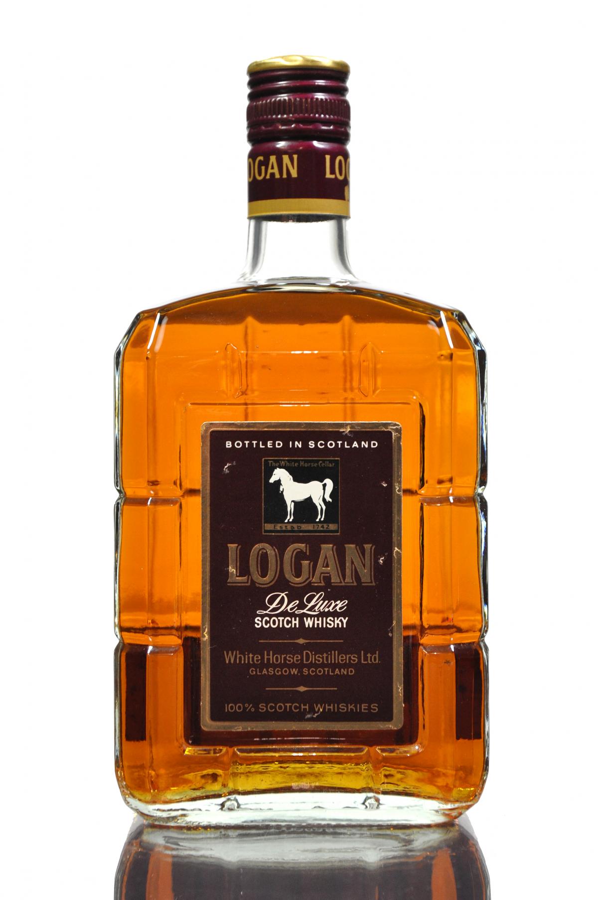 Logan De Luxe