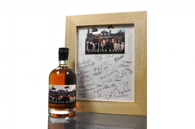 Glug Glug Club - Pre-War Whisky Tour of Scotland 2014 - Charity bottle and photo set